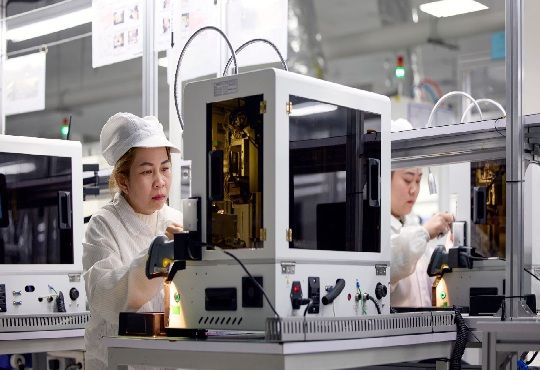 Apple Opens Education Center in Hanoi for Supplier Training