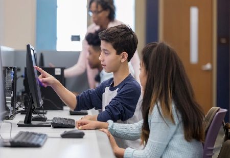 Ministry Launches Digital Literacy Program For Primary Schools