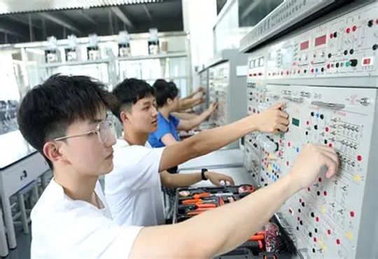China Expands Vocational Undergraduate Education System Further