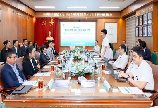 Terumo Vietnam, Bach Mai Hospital Sign MOU for Medical Training